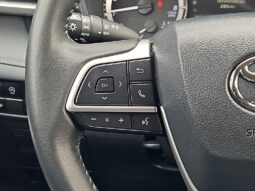 2024 Toyota Highlander LE AWD full