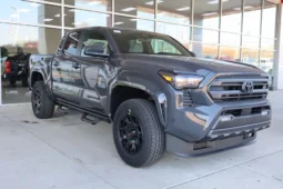 New 2026 Toyota Tacoma SR5 4WD full