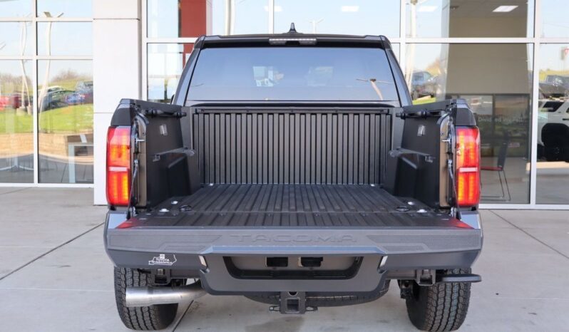 New 2026 Toyota Tacoma SR5 4WD full