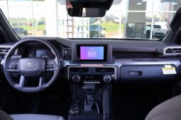 New 2026 Toyota Tacoma SR5 4WD full