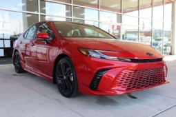 2025 Toyota Camry XSE Hybrid full