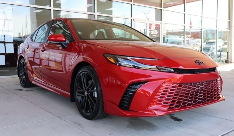 2025 Toyota Camry XSE Hybrid full