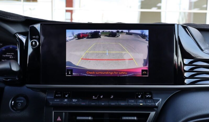 2025 Toyota Camry XSE Hybrid full
