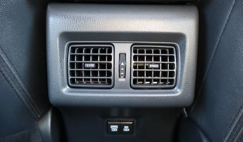2025 Toyota Camry XSE Hybrid full