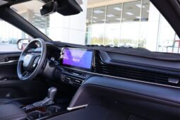 2025 Toyota Camry XSE Hybrid full