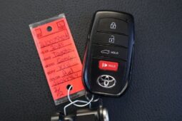 2025 Toyota Camry XSE Hybrid full