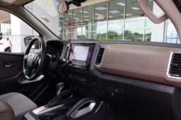 2022 Nissan Frontier SV RWD full