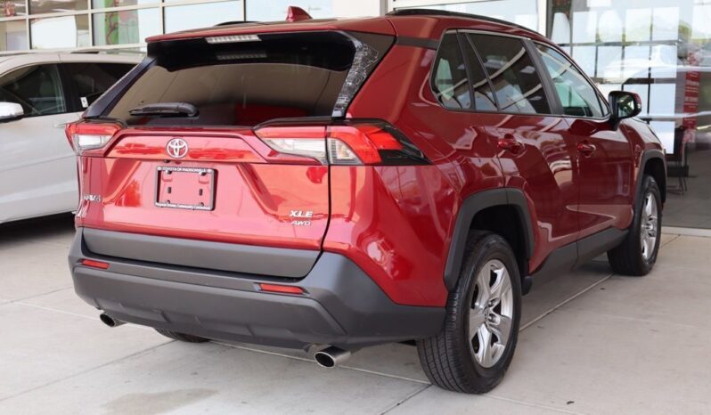 2023 Toyota RAV4 XLE full