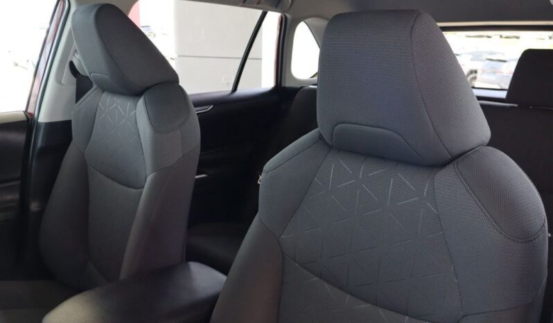 2023 Toyota RAV4 XLE full
