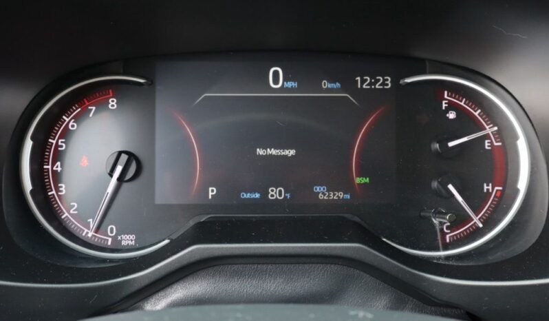 2023 Toyota RAV4 XLE full